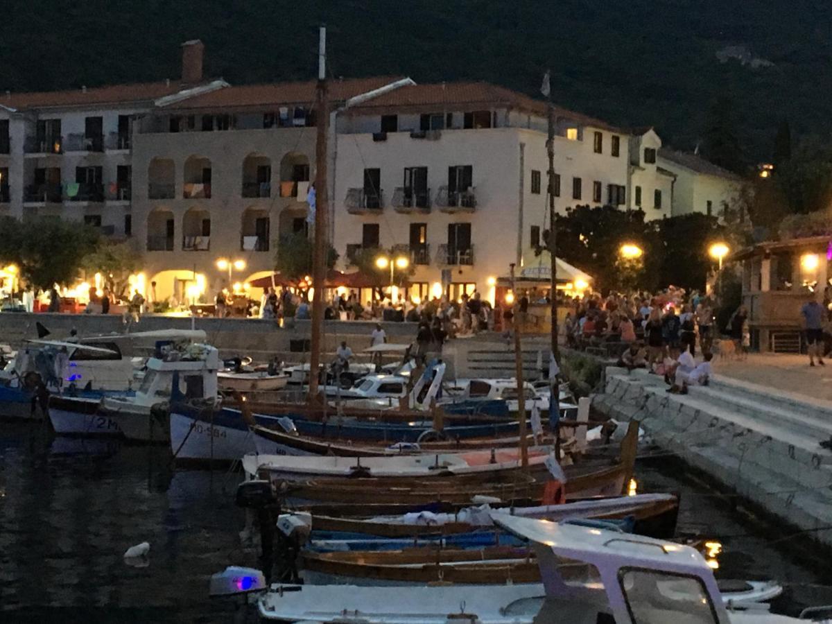 Apartments Kaki Nur 100 Meter Vom Strand Mošćenička Draga Exteriér fotografie